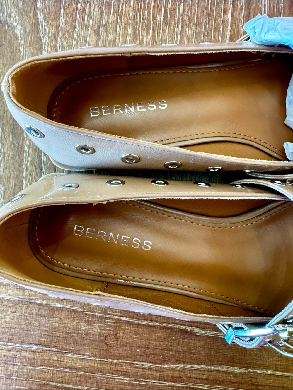 NWT beige Berness Astra Grommet Mary
Jane flat 8.5 (marked 8, runs big) - Picture 6 of 13